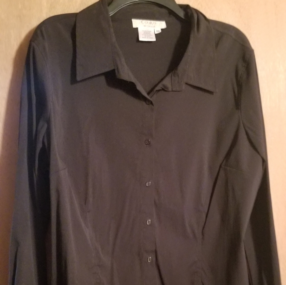 Como woman black button down 2X